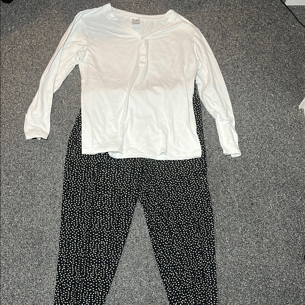 Serra White and Black Sleep Apparel